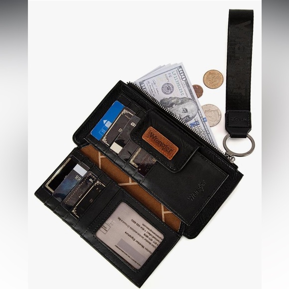 Wrangler Black Leather Wallet with Keychain Loop - Picture 4 of 6